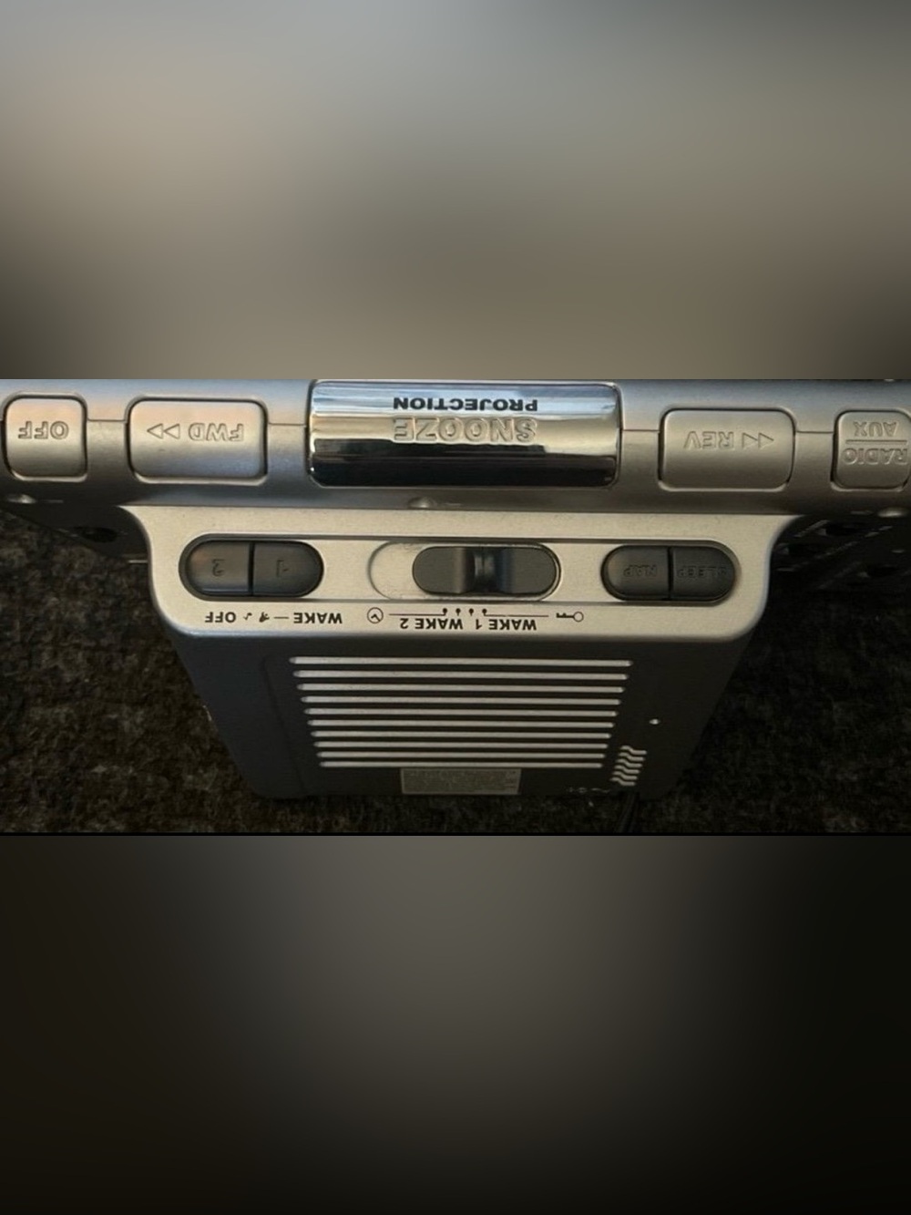 Preowned 2011 Refurbished RCA Digital Projection Alarm Clock Radio - Silver . - Picture 6 of 14